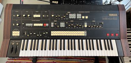 Yamaha-CS70M"